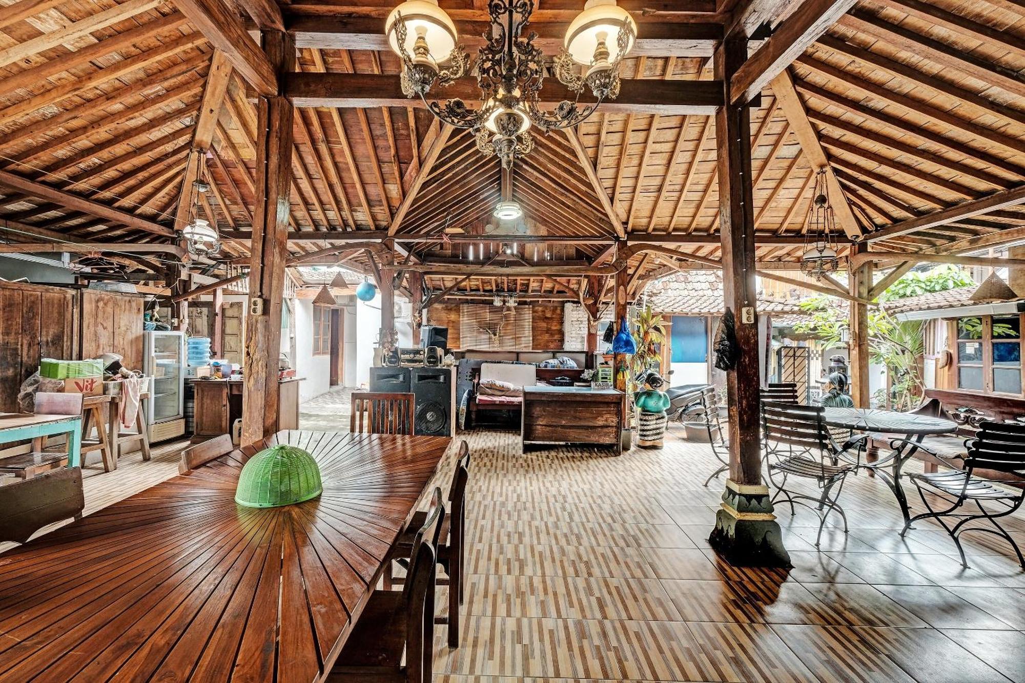 Spot On 91916 Joglo Doyong Homestay Syariah 日惹 外观 照片