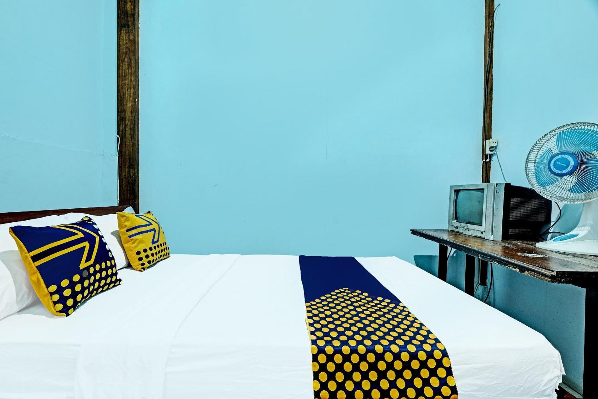 Spot On 91916 Joglo Doyong Homestay Syariah 日惹 外观 照片